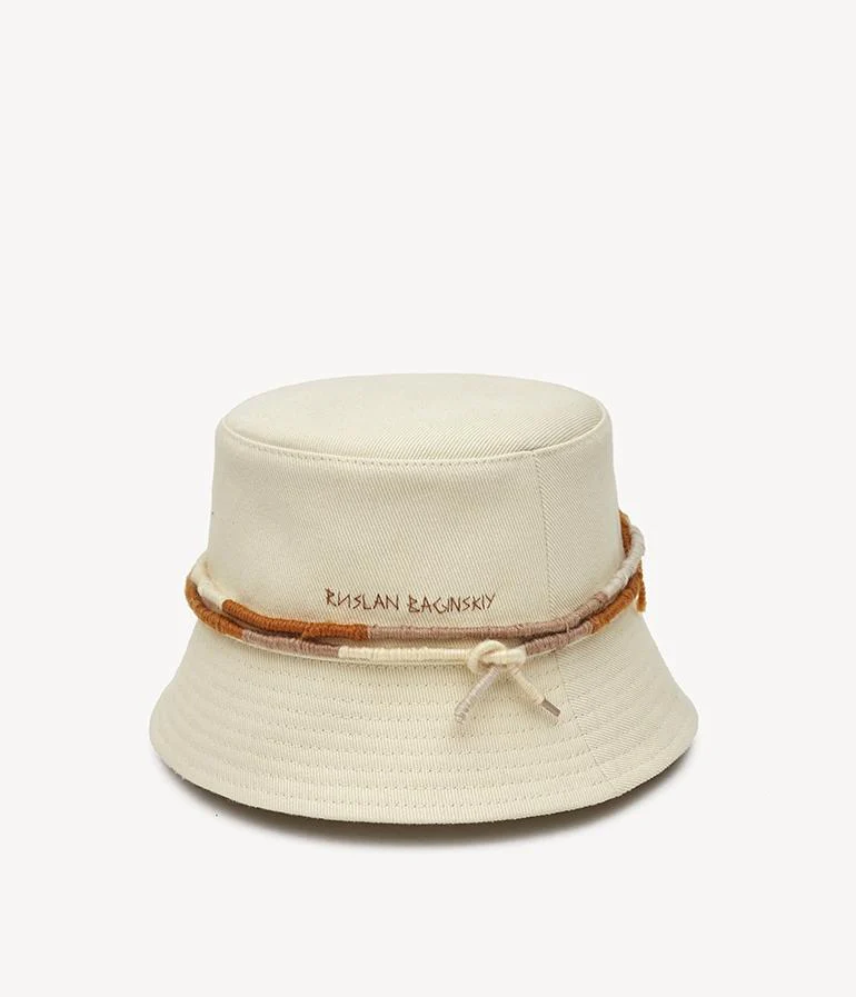 LAMPSHADE BUCKET HAT IN BEIGE